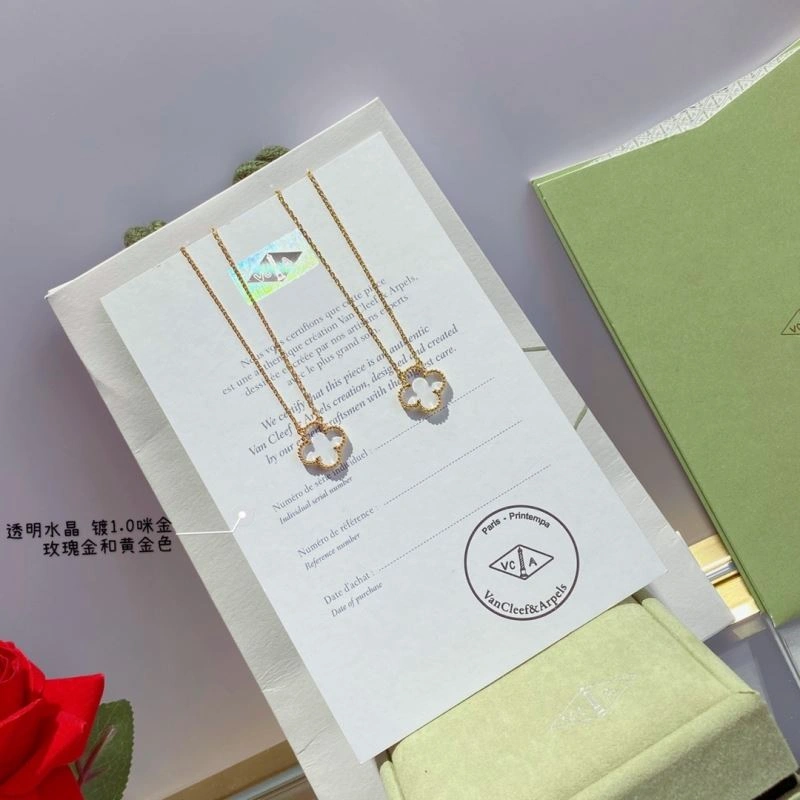 Vca Necklaces Bright 254924