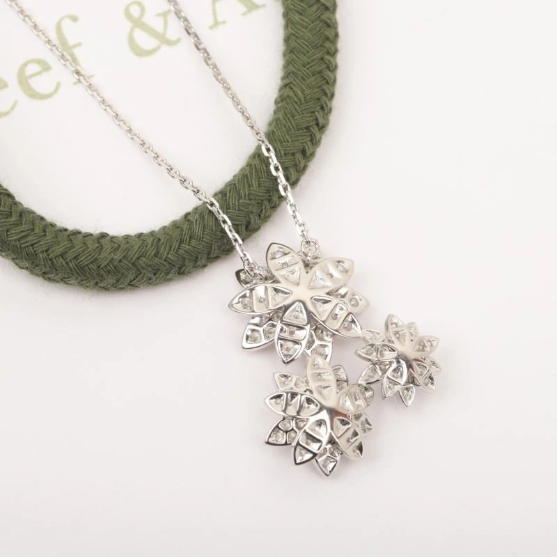 EasyCare Vca Necklaces 254683