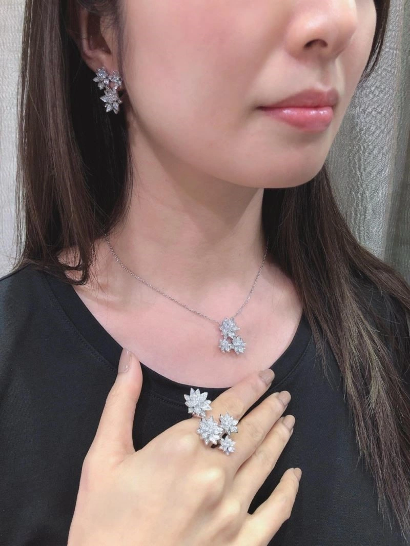 EasyCare Vca Necklaces 254683