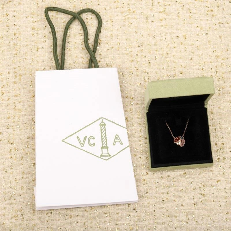 Vca Necklaces Snug 254682