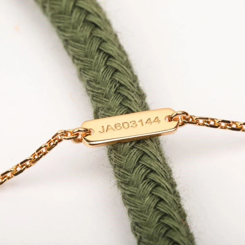 Vca Necklaces Snug 254682