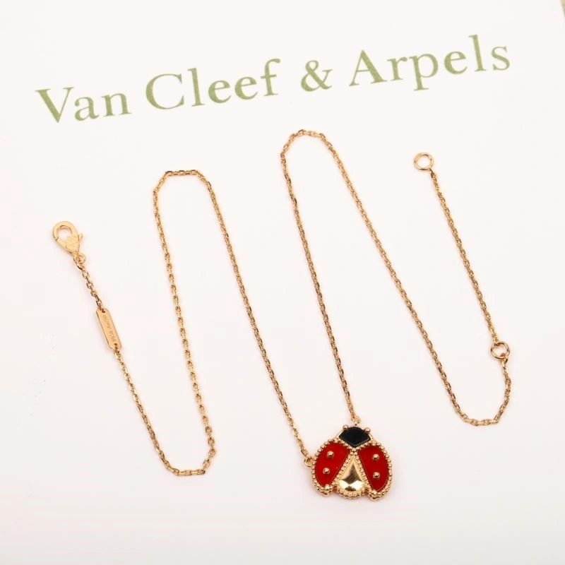Vca Necklaces Snug 254682
