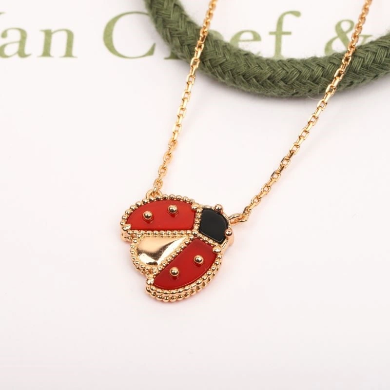 Vca Necklaces Snug 254682
