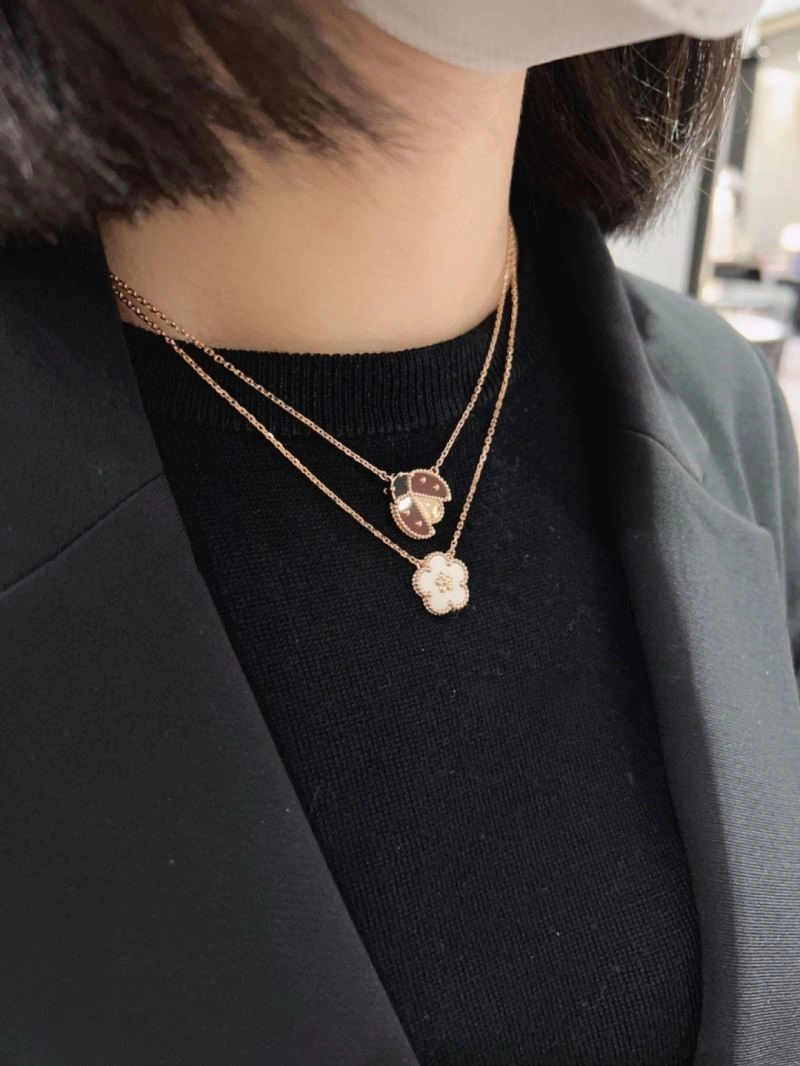 Vca Necklaces Snug 254682
