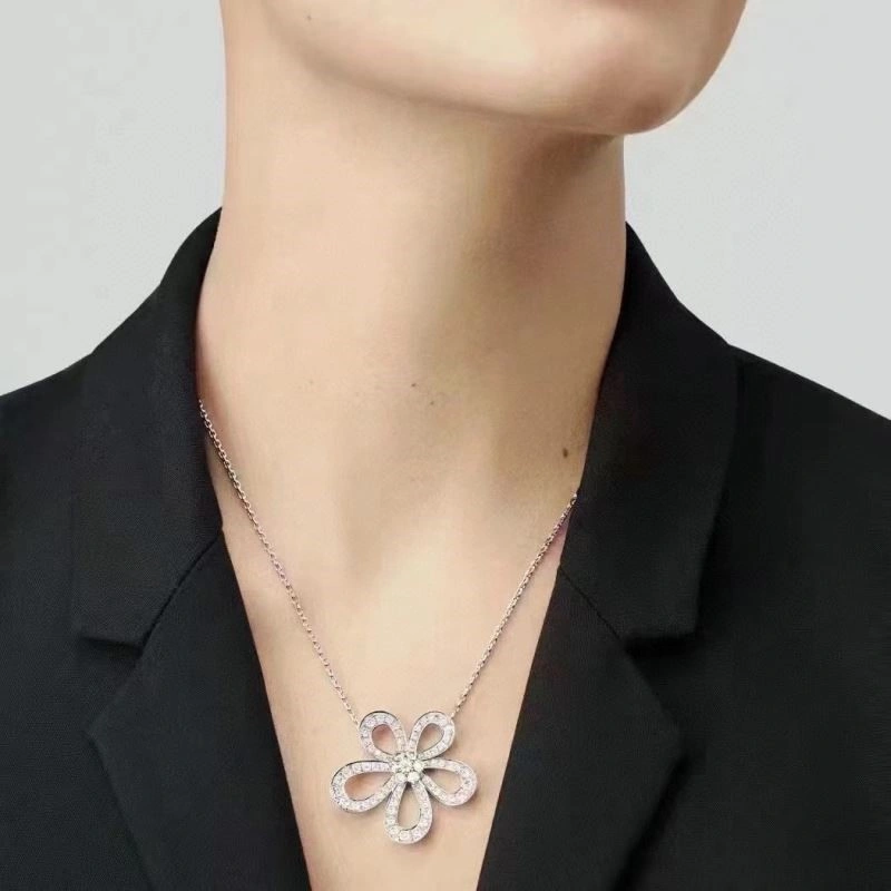 Stylish Vca Necklaces 254681