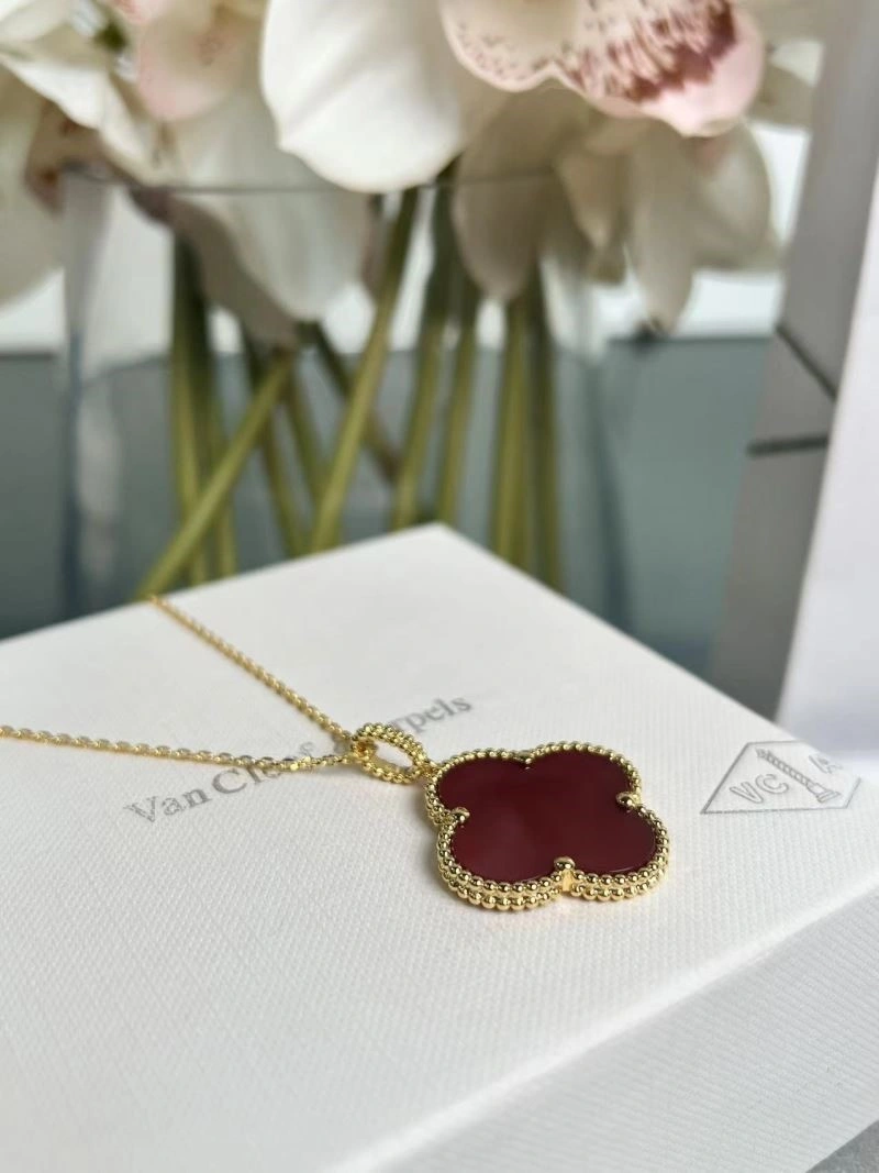 Vca Necklaces WaterResistant 254649