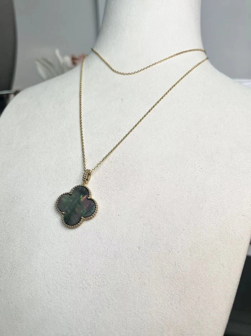 Lightweight Vca Necklaces 254667