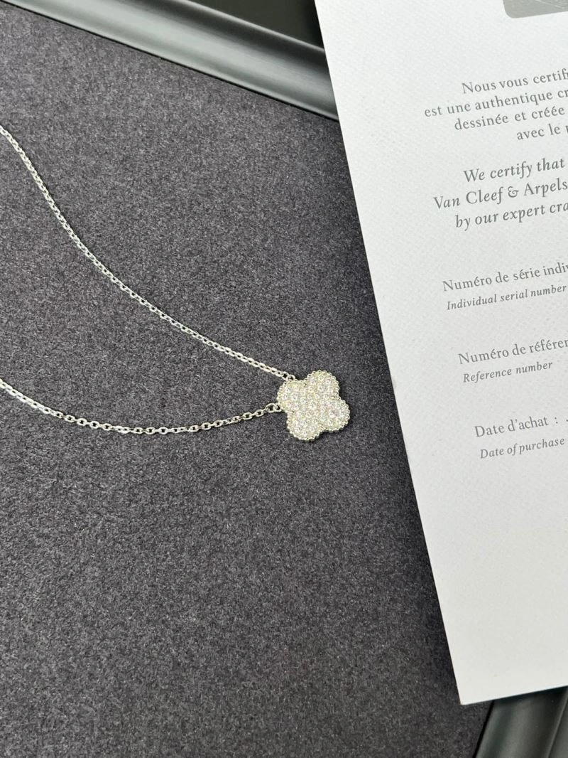 Vca Necklaces Lightweight 254654