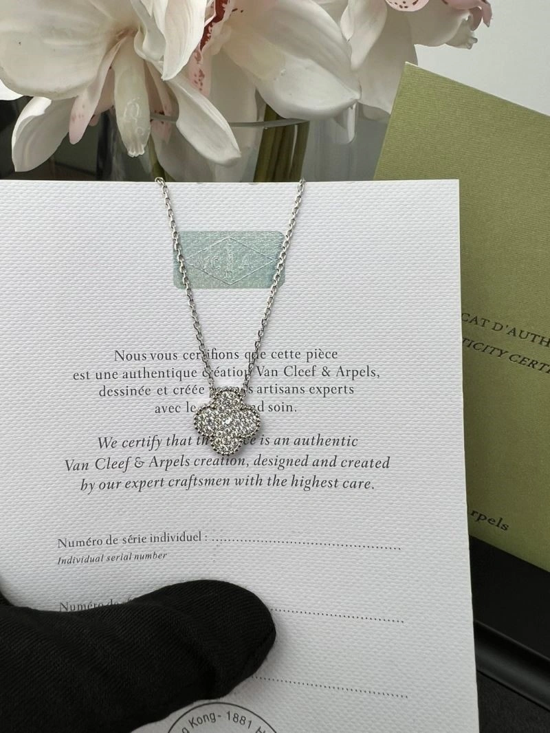 Vca Necklaces Lightweight 254654