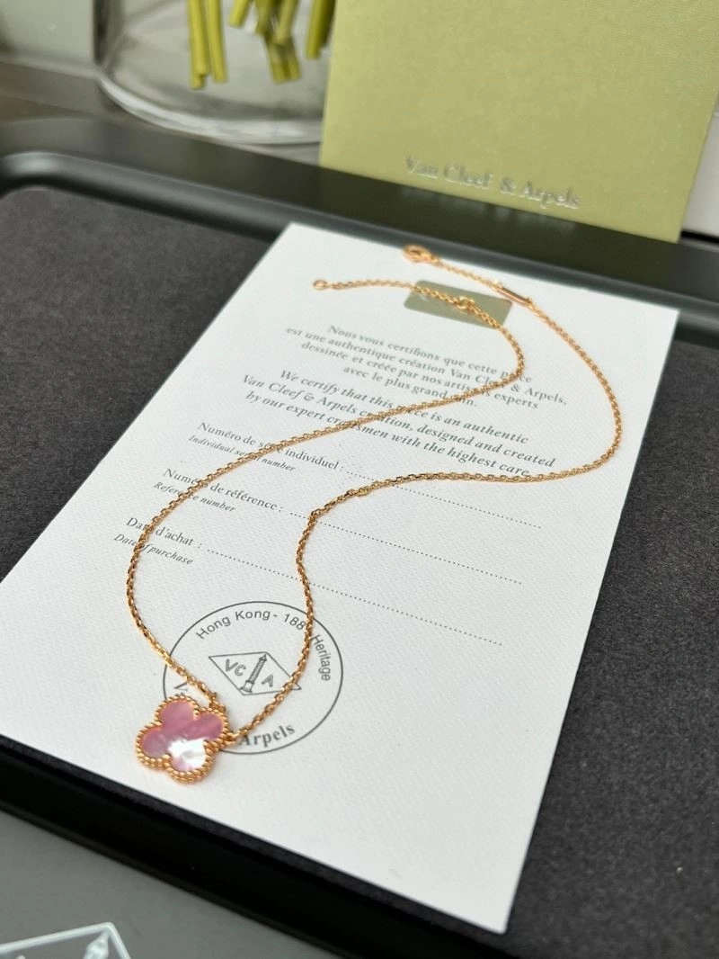 Sustainable Vca Necklaces 254660