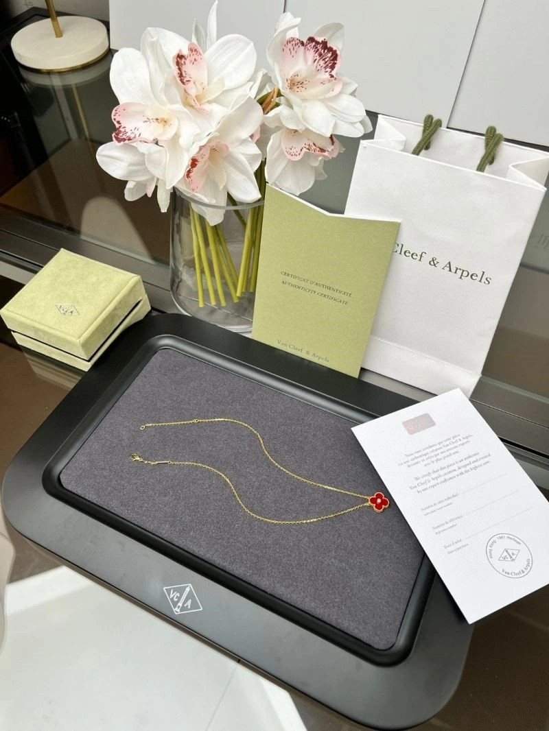 Comfortable Vca Necklaces 254677