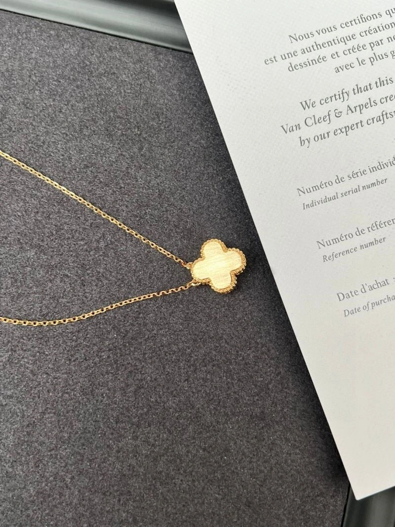 Vca Necklaces Durable 254652