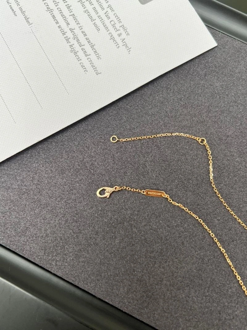 Vca Necklaces Durable 254652