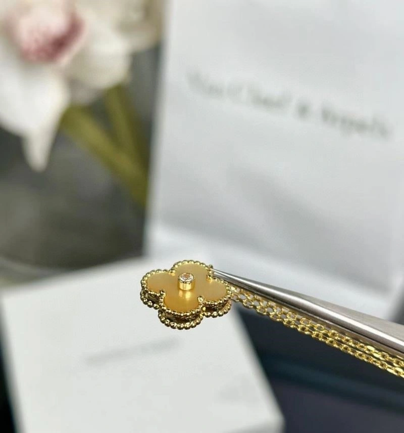 Bright Vca Necklaces 254674
