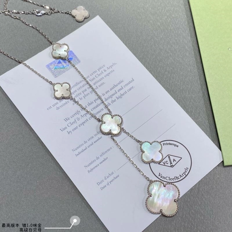 Vca Necklaces Supportive 254665