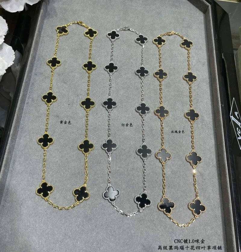 UrbanStyle Vca Necklaces 254679