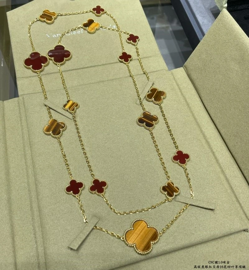 Vca Necklaces WellDesigned 254651