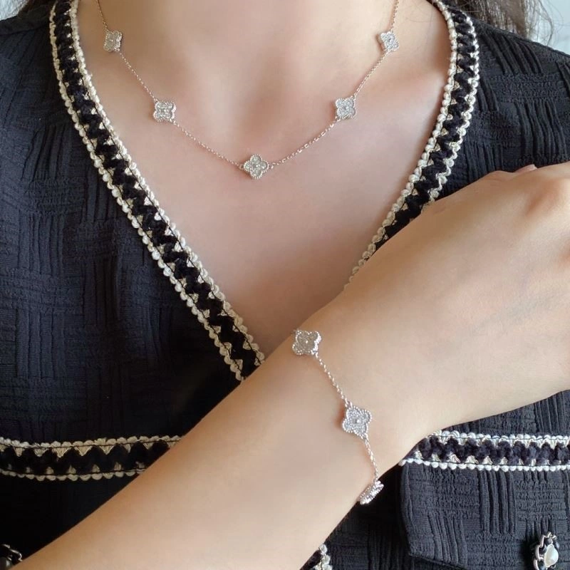Vca Necklaces UrbanStyle 254646