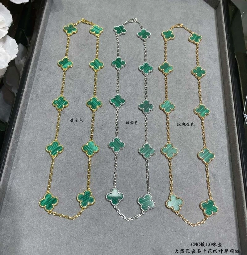 Vca Necklaces Resilient 254644