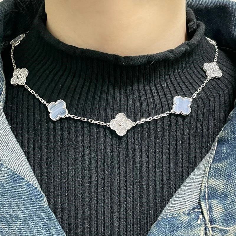 FlexibleFit Vca Necklaces 254642