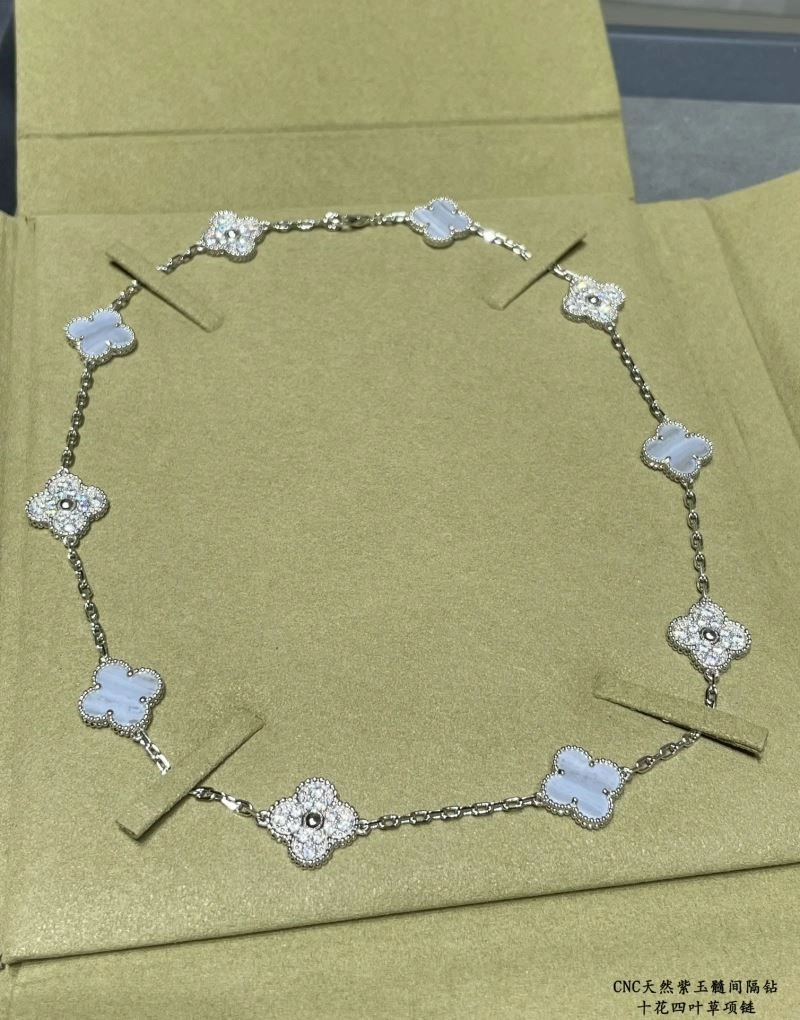 FlexibleFit Vca Necklaces 254642