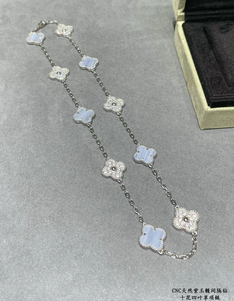 FlexibleFit Vca Necklaces 254642