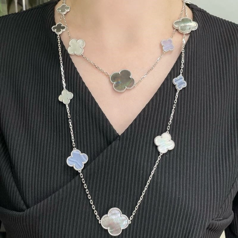 Vca Necklaces WrinkleFree 254611