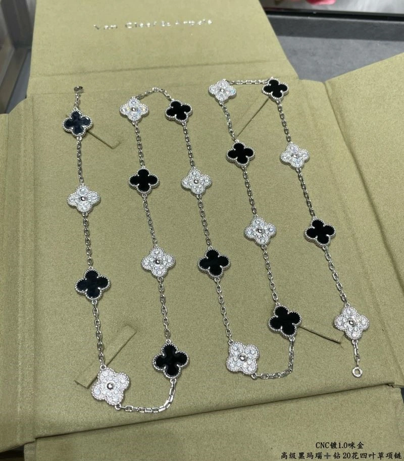 Vca Necklaces Colorful 254613