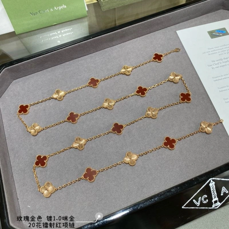 WaterResistant Vca Necklaces 254620