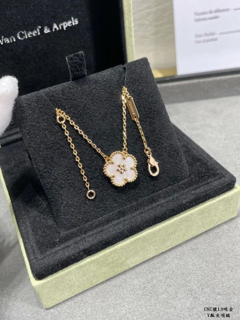 Vca Necklaces Versatile 254625