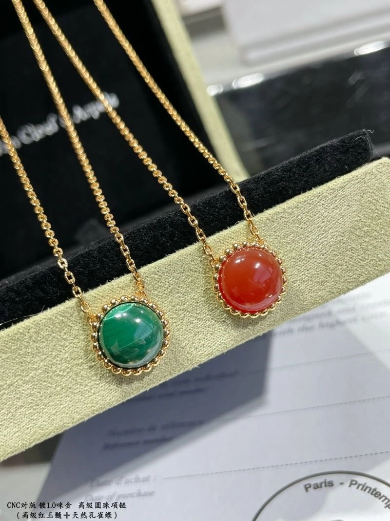 Vca Necklaces Elegant 254637