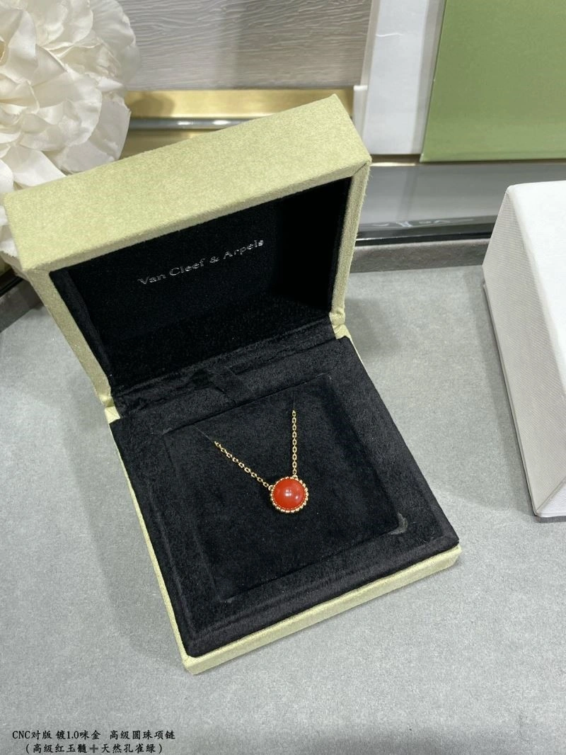 Vca Necklaces Elegant 254637