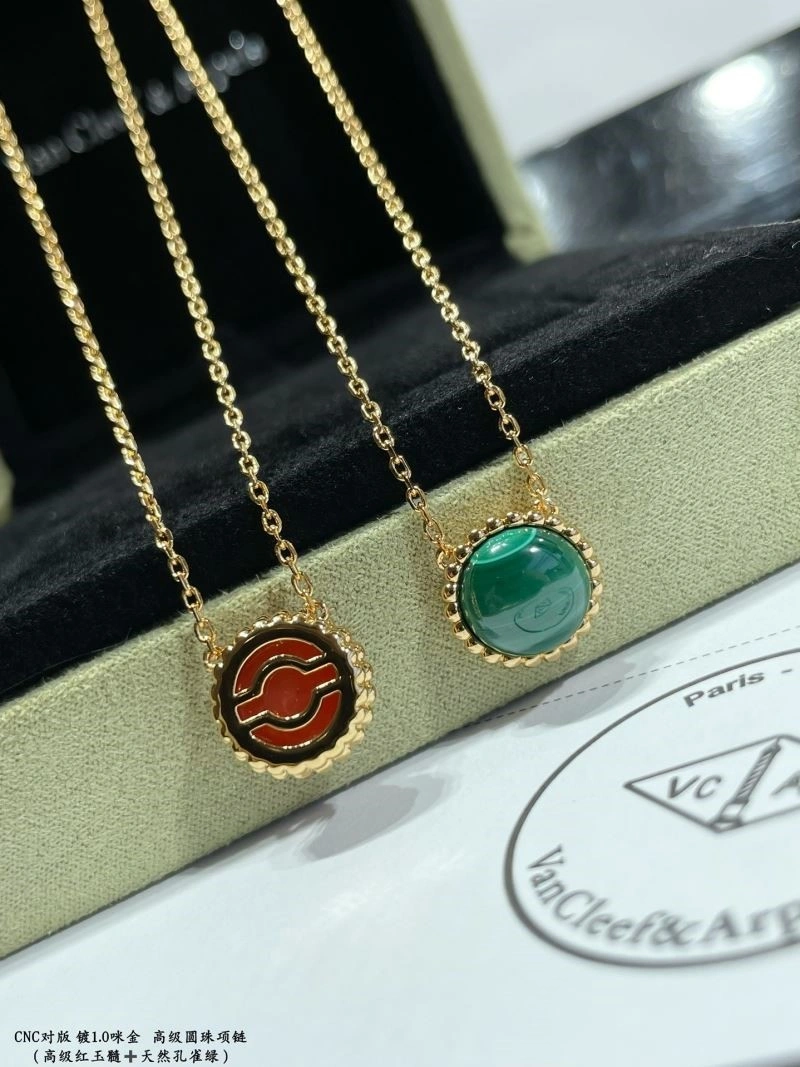 Vca Necklaces Elegant 254637