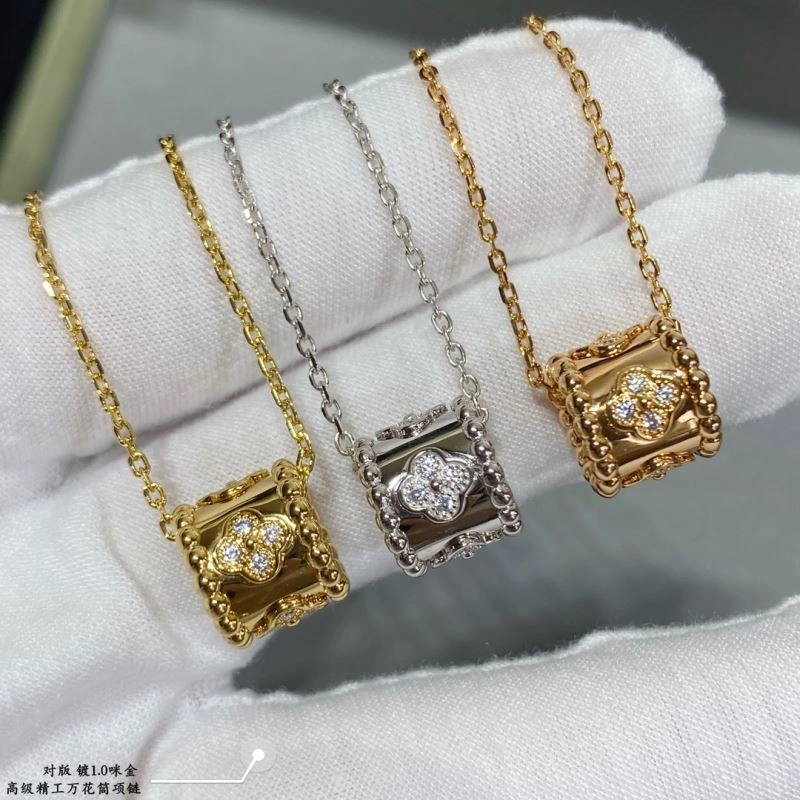 NewStyle Vca Necklaces 254640