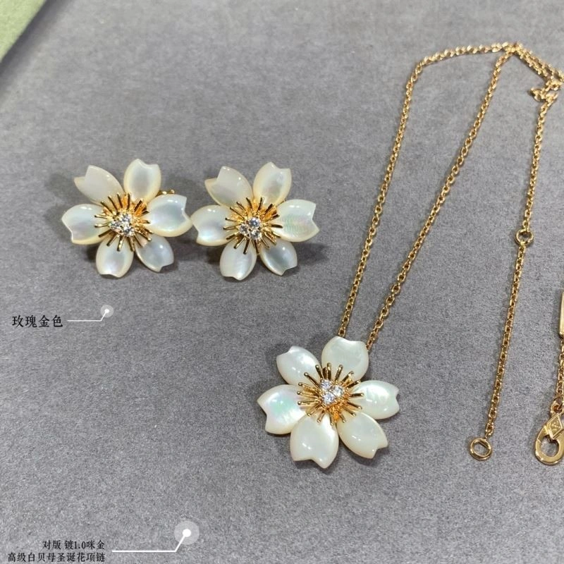 Soft Vca Necklaces 254623