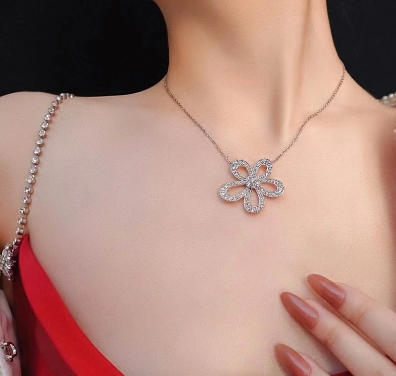 Vca Necklaces Flexible 254618