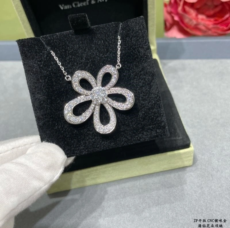 Vca Necklaces Flexible 254618