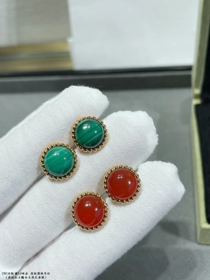 Vca Necklaces SunProtective 254614