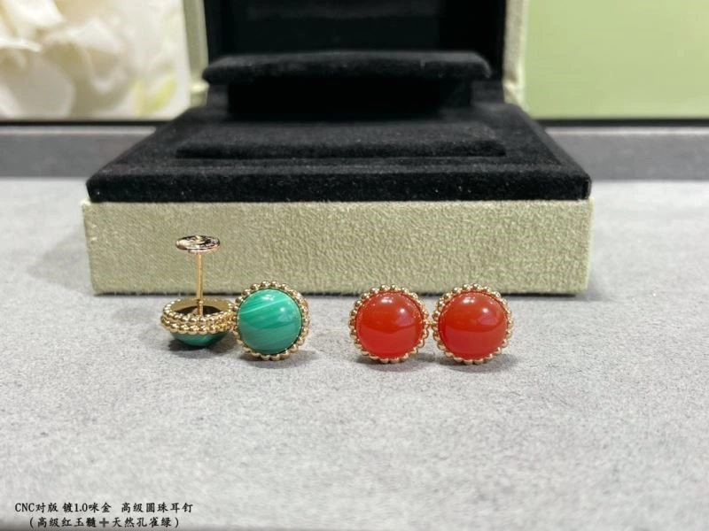 Vca Necklaces SunProtective 254614