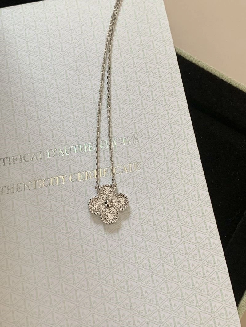 Vca Necklaces ZeroBulk 254641