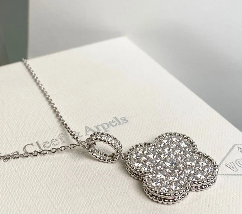 Vca Necklaces WaterResistant 254624