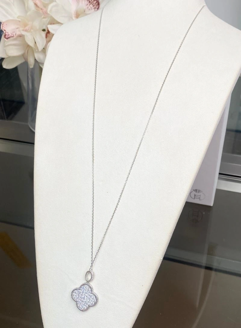 Vca Necklaces WaterResistant 254624
