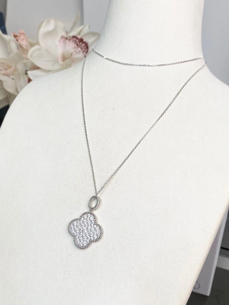 Vca Necklaces WaterResistant 254624