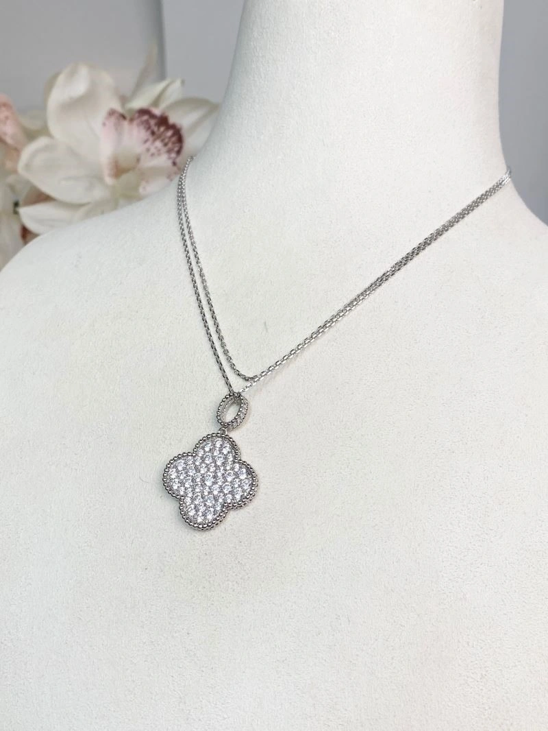 Vca Necklaces WaterResistant 254624