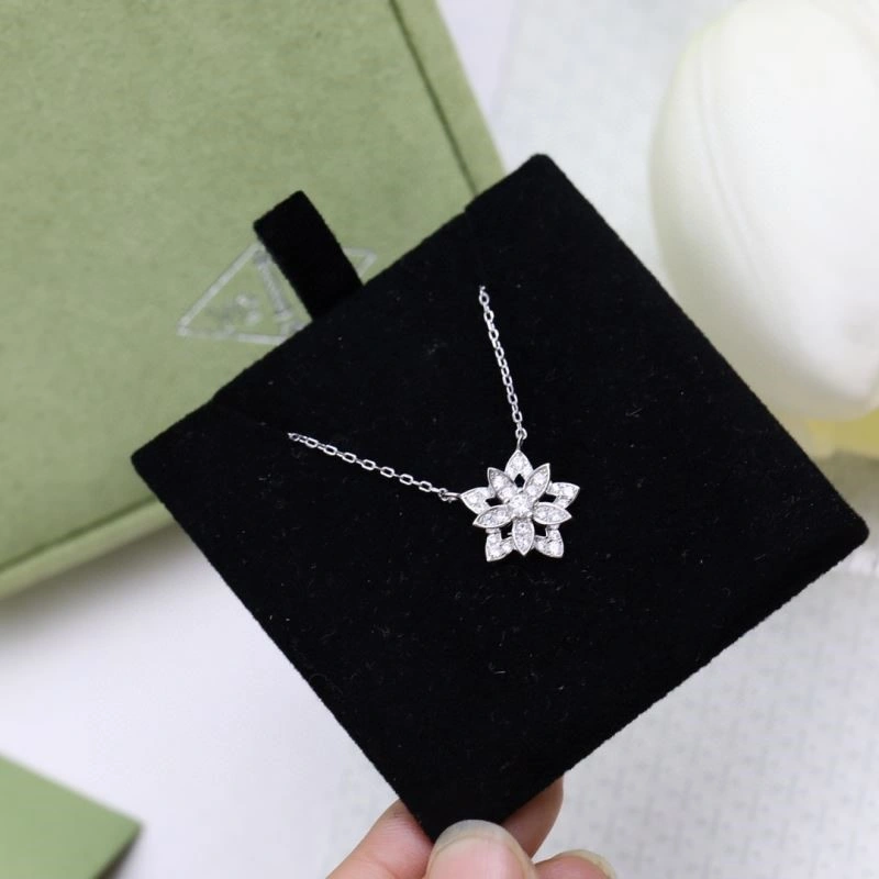 Youthful Vca Necklaces 254548