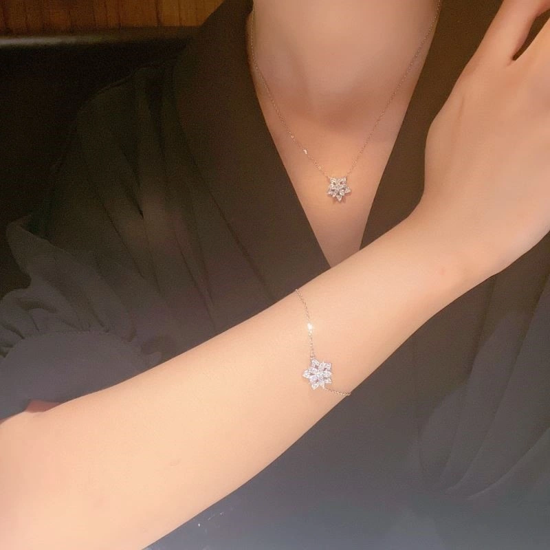 Youthful Vca Necklaces 254548