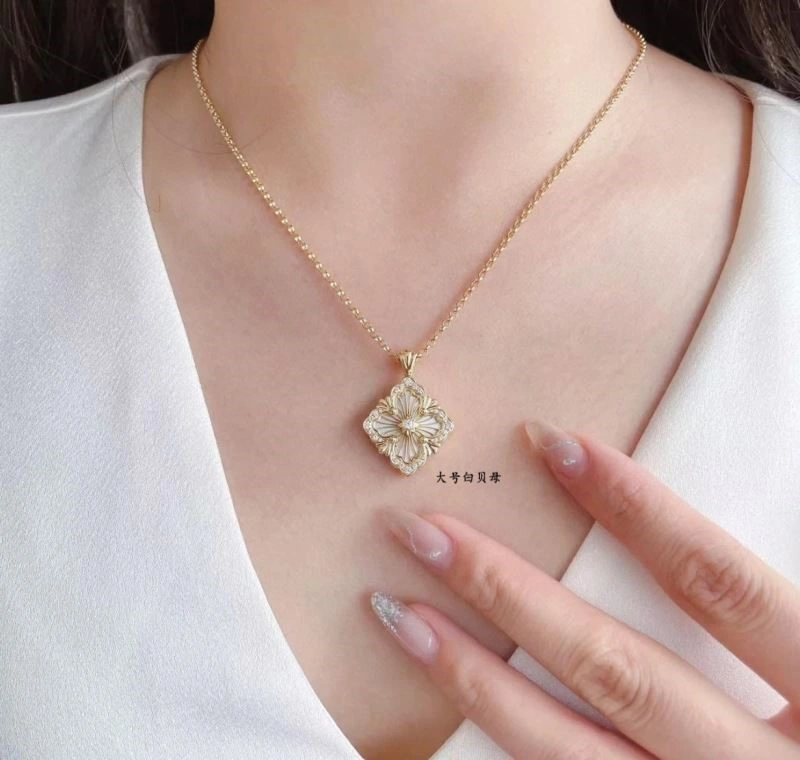 Vca Necklaces Cozy 254547