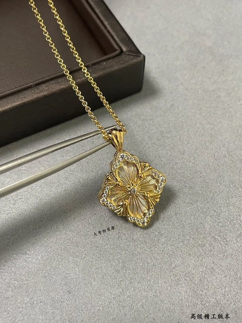 Vca Necklaces Cozy 254547