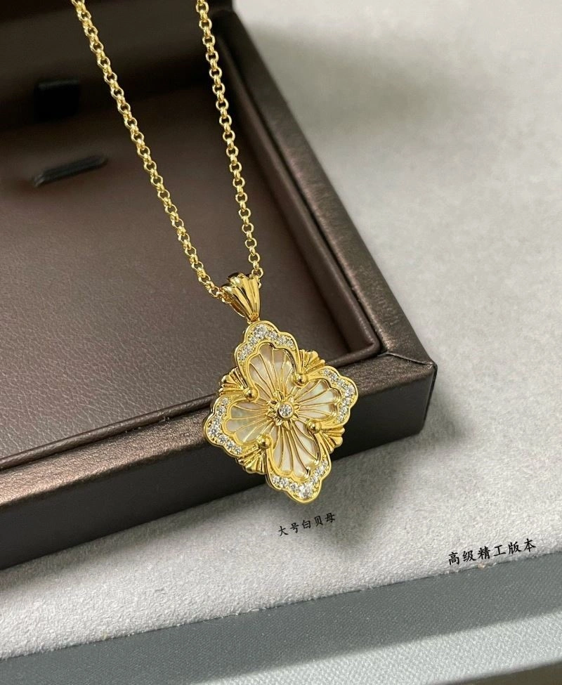 Vca Necklaces Cozy 254547