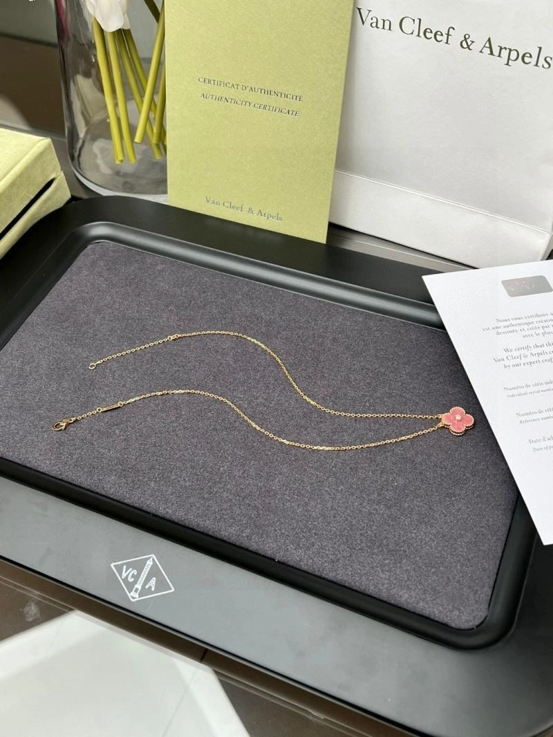 Vca Necklaces Thermal 254525
